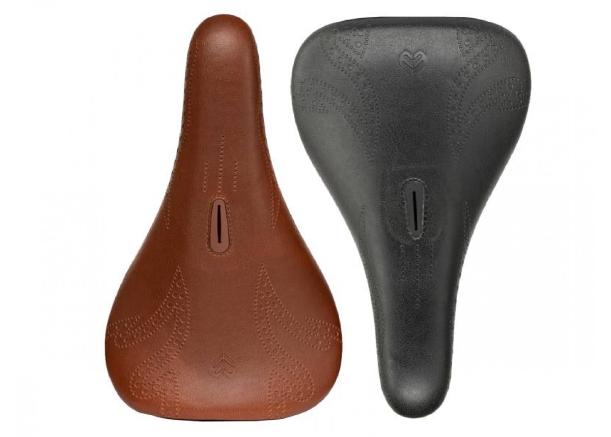 Old School BMX Exile X Tyson Seat Slim Pivotal Black Leather by Eclat Old School BMX Exile X Tyson Seat Slim Pivotal Black Leather by Eclat