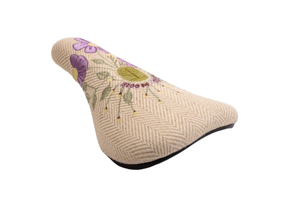 Old School BMX Odyssey Bloom V2 Pivotal Slim Seat Old School BMX Odyssey Bloom V2 Pivotal Slim Seat